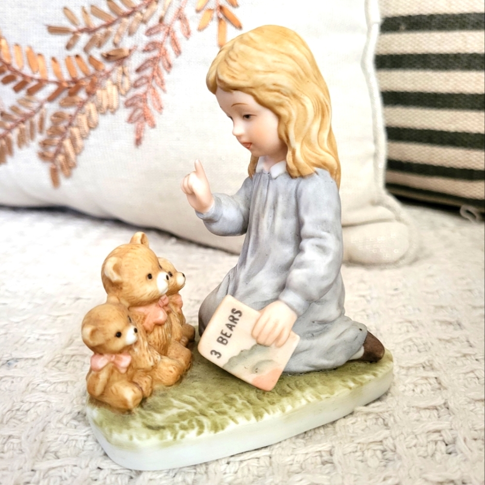 Treasured Memories 1982 Figurine